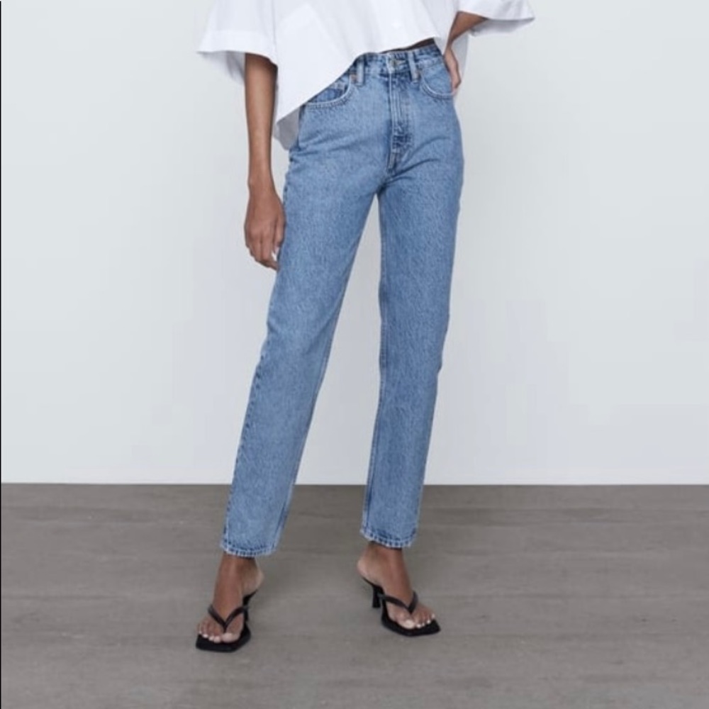 ZARA Mom Fit Jeans